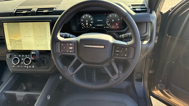 Land Rover Defender 3.0 D250 X-Dynamic SE 90 3dr Auto Diesel Estate